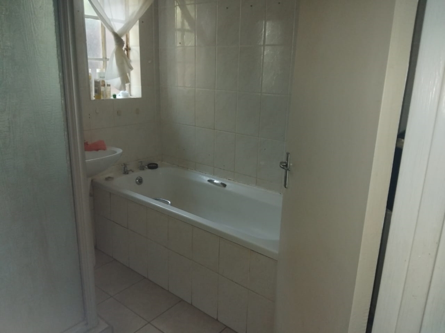 3 Bedroom Property for Sale in Aliwal North Eastern Cape